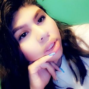 Meet your Posher, Lizzet